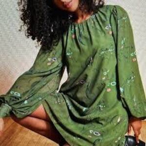 HUTCH Twiggy Dress Olive Green Pampered Faces Chiffon Novelty Print Medium EUC